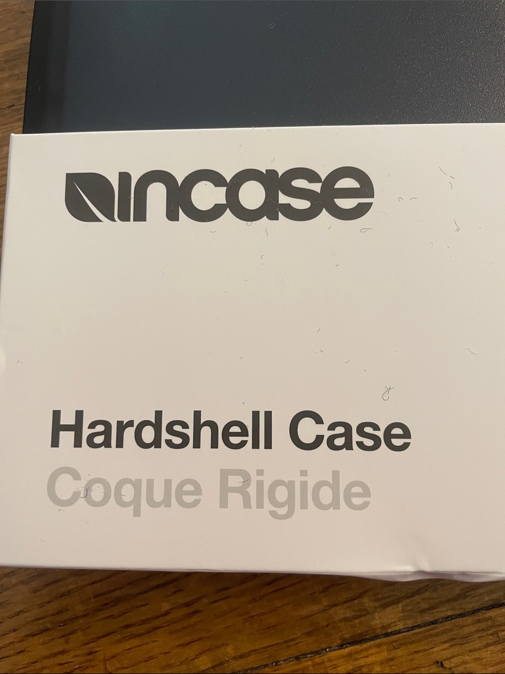 Incase 13" Hardshell Tablet Case - Black - Picture 3 of 6